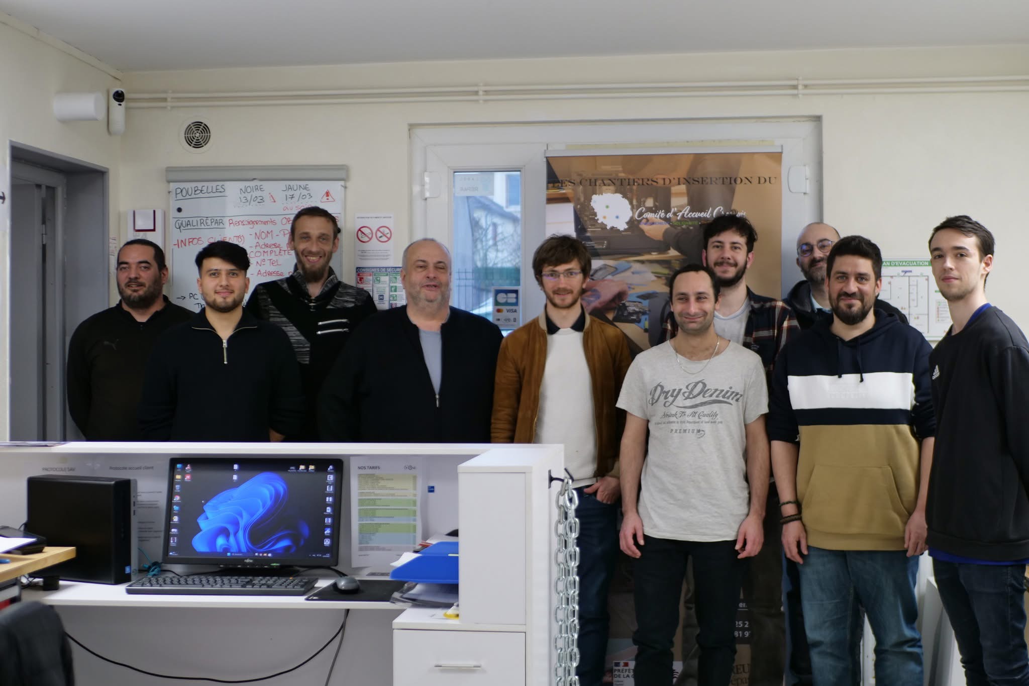 The Co’ordi team gathered in the store in Guéret